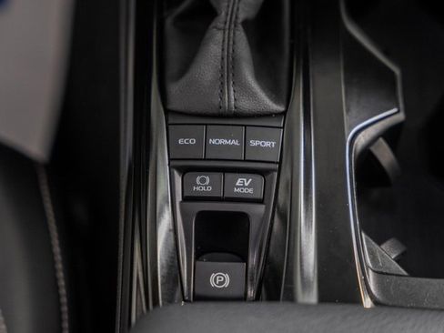 Certified 2025 Toyota Camry SE image 27