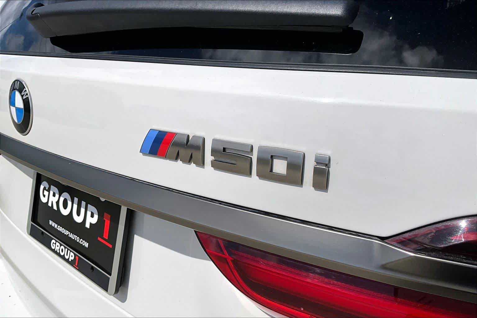 Used 2022 BMW X7 M50i w/ Cold Weather Package AWD/4WD image 9