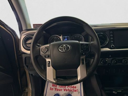 Used 2020 Toyota Tacoma 4x4 Access Cab image 13