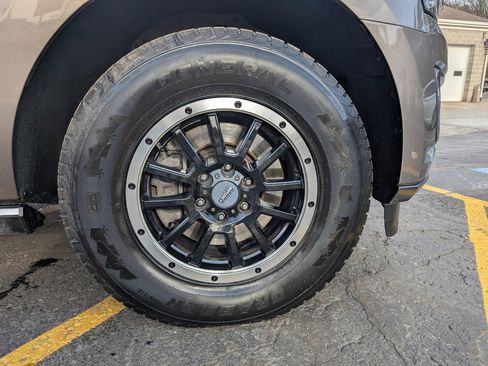 Used 2019 Ford Expedition Limited w/ Equipment Group 302A image 10