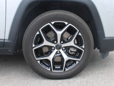 Used 2025 Jeep Compass Limited AWD/4WD image 37
