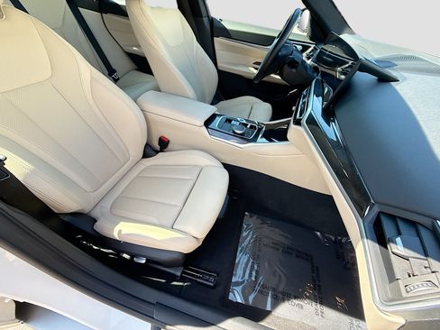 Used 2023 BMW i4 eDrive35 w/ Premium Package RWD image 13
