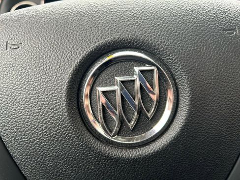 Used 2013 Buick Enclave Premium image 23