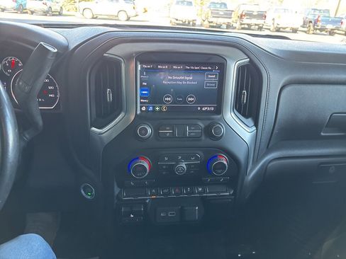 Used 2022 Chevrolet Silverado 1500 RST w/ LPO, Blackout Package image 16