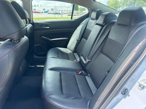 Used 2025 Nissan Altima 2.5 SR FWD image 32