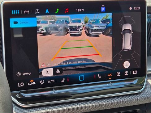 Certified 2025 Volkswagen Tiguan S FWD image 21