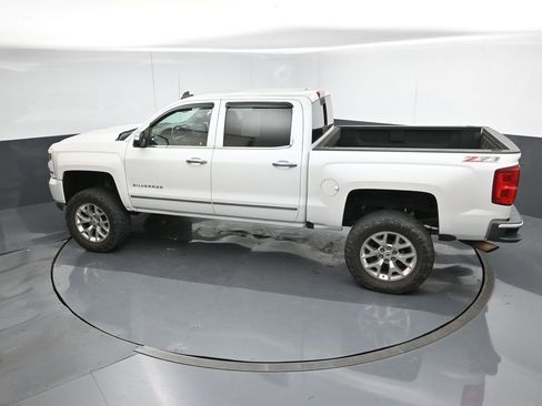 Used 2017 Chevrolet Silverado 1500 LTZ Z71 w/ LTZ Plus Package AWD/4WD image 47