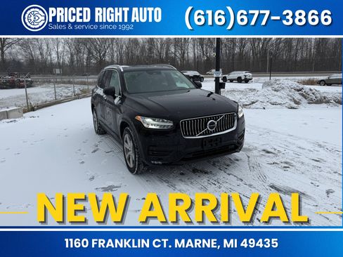 Used 2020 Volvo XC90 T6 Momentum image 1