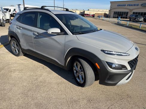 Used 2023 Hyundai Kona SEL image 18