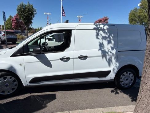 Used 2023 Ford Transit Connect XLT FWD image 16
