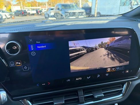 New 2026 Chevrolet Equinox EV LT image 11