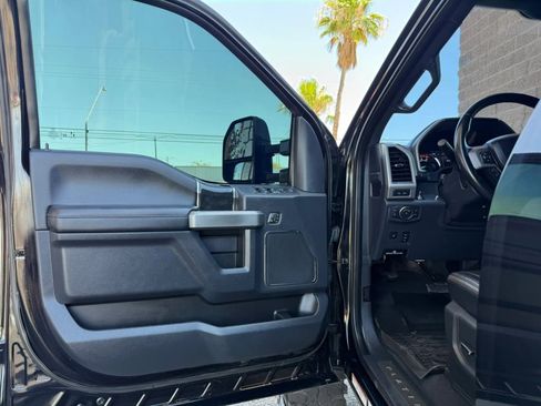 Used 2022 Ford F450 Platinum w/ FX4 Off-Road Package AWD/4WD image 38