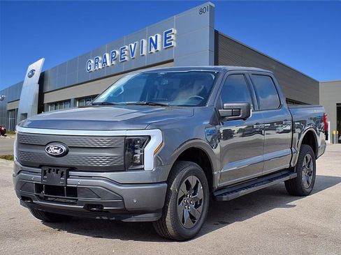 New 2025 Ford F150 Lightning Flash image 8