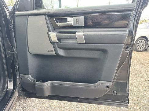 Used 2014 Land Rover LR4 HSE LUX AWD/4WD image 16