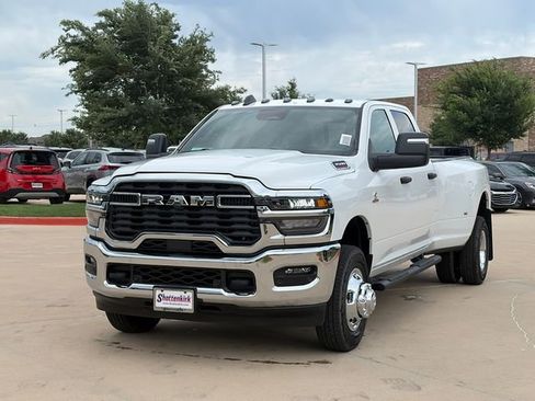 New 2026 RAM 3500 Tradesman AWD/4WD image 3