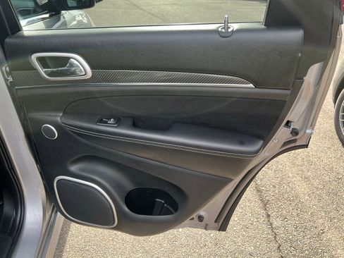 Used 2015 Jeep Grand Cherokee SRT w/ Luxury Group II image 30