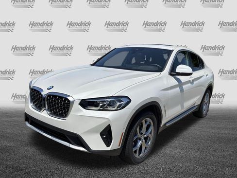 Certified 2025 BMW X4 xDrive30i AWD/4WD image 5