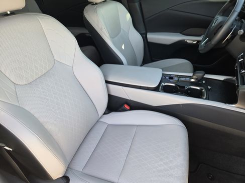 Used 2024 Lexus RX 350 Premium Plus w/ Convenience Package FWD image 18