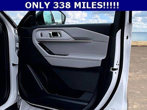 Used 2026 Ford Explorer Active image 28