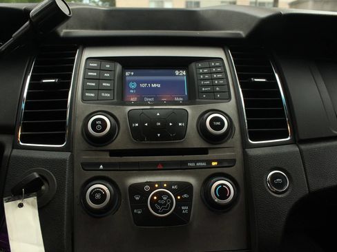 Used 2015 Ford Taurus Police Interceptor FWD image 30
