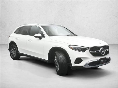 Certified 2026 Mercedes-Benz GLC 300 4MATIC image 4