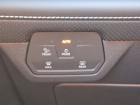 New 2026 Volkswagen Atlas Cross Sport SEL image 15