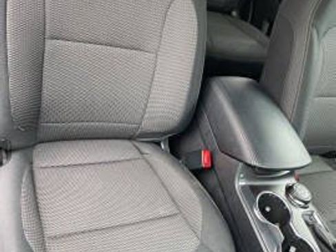 Used 2017 Ford Explorer XLT AWD/4WD image 12