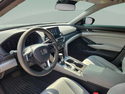 Used 2019 Honda Accord EX image 13