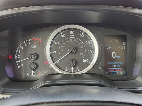 Used 2021 Toyota Corolla LE image 18