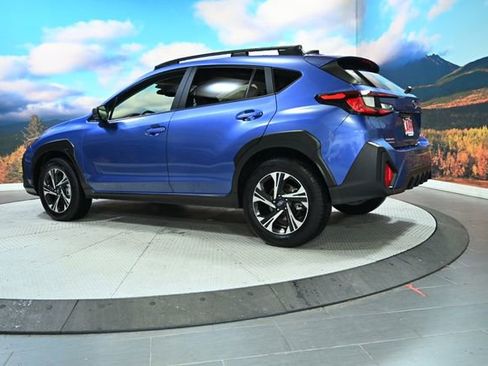 Used 2025 Subaru Crosstrek 2.0i Premium image 6