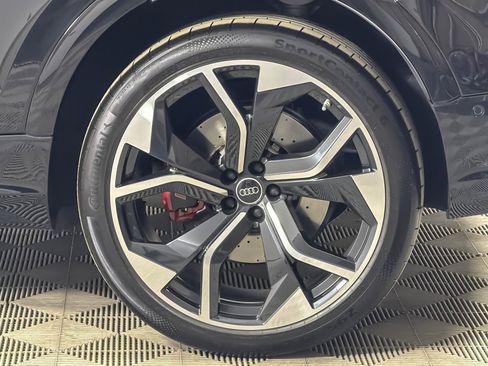 Used 2024 Audi RS Q8 image 26