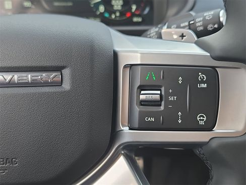 New 2026 Land Rover Discovery Limited Edition image 20
