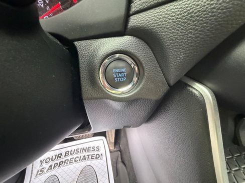 Used 2020 Toyota RAV4 XLE w/ Convenience Package AWD/4WD image 32
