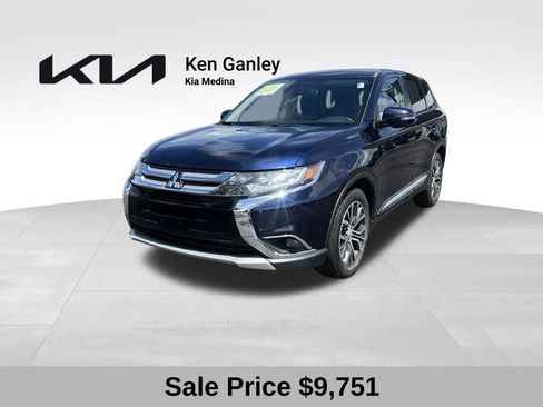 Used 2016 Mitsubishi Outlander SE AWD/4WD image 1