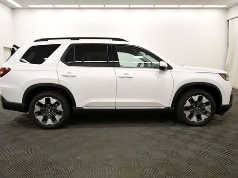 New 2026 Honda Pilot Elite image 8