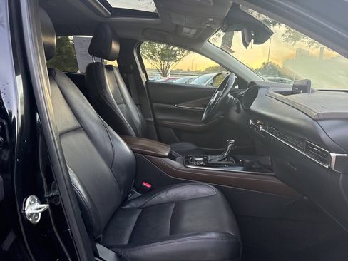 Used 2022 MAZDA CX-30 AWD 2.5 S w/ Premium Package image 30