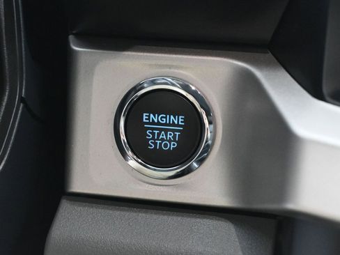 Used 2023 Ford F250 XLT w/ Black Appearance Package image 23