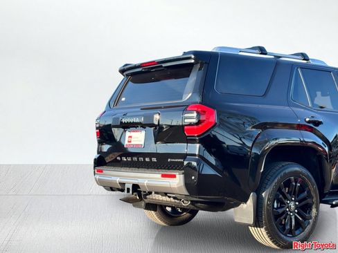 Certified 2025 Toyota 4Runner Limited AWD/4WD image 12