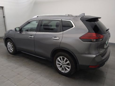 Used 2019 Nissan Rogue SV FWD image 3