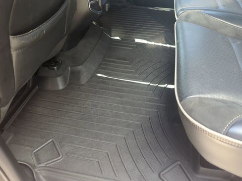 Used 2019 RAM 1500 Laramie w/ Sport Appearance Package image 16