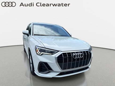 Certified 2025 Audi Q3 2.0T Premium AWD/4WD image 7
