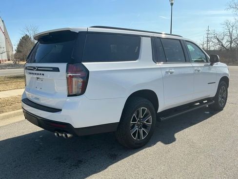 Used 2024 Chevrolet Suburban Z71 w/ Off-Road Capability Package image 6