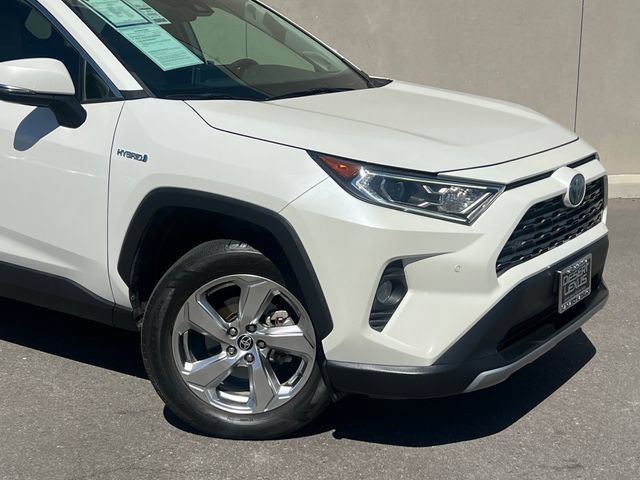 Used 2021 Toyota RAV4 Limited AWD/4WD image 2