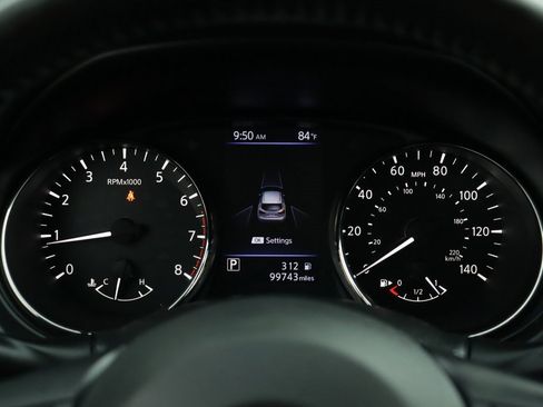 Used 2021 Nissan Rogue Sport SV image 12