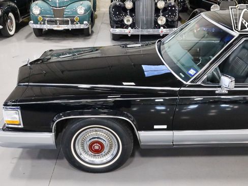 Used 1992 Cadillac Brougham image 22