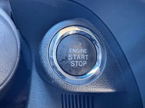 Used 2025 Subaru Crosstrek 2.5i Limited image 24