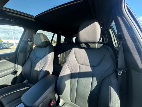 Used 2020 BMW X3 sDrive30i w/ Premium Package image 9