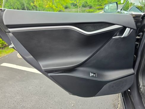 Used 2020 Tesla Model S Long Range AWD/4WD image 28