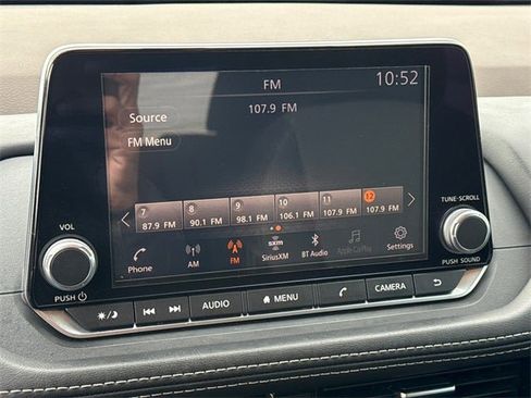 Certified 2021 Nissan Rogue SV image 24