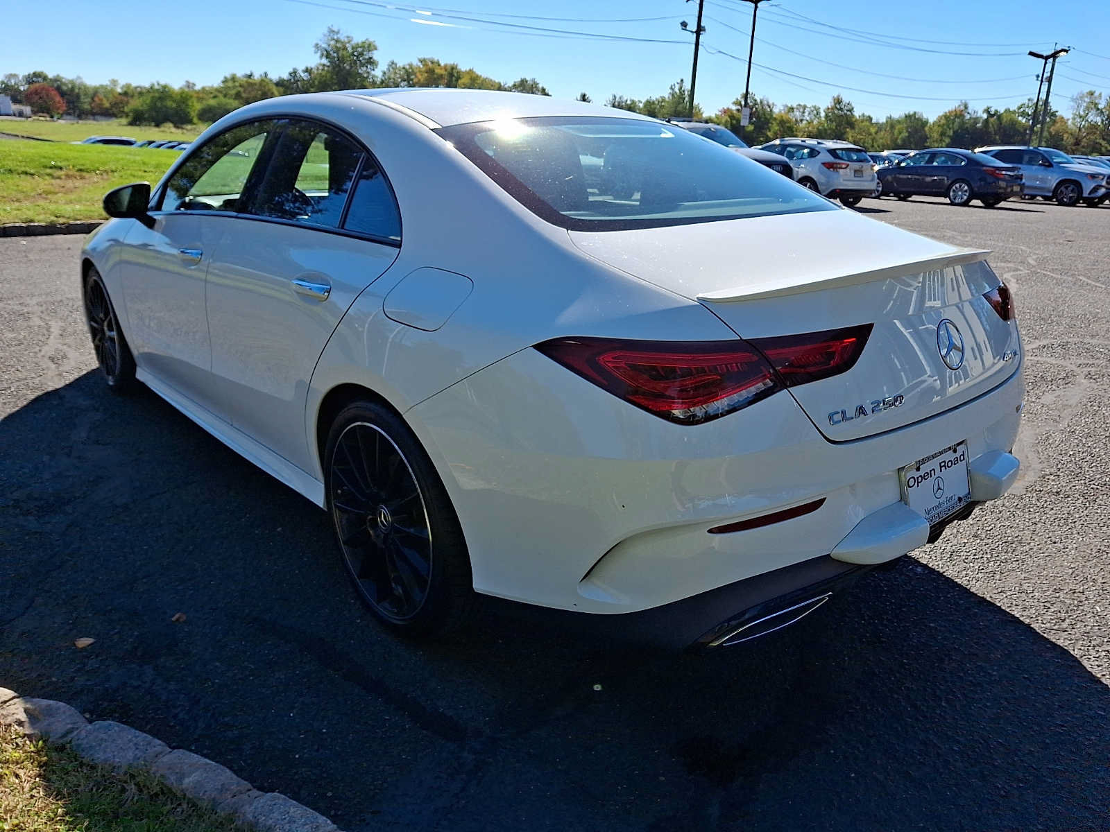Used 2023 Mercedes-Benz CLA 250 4MATIC image 4